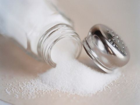 خوردن نمک قبل از دو طولانی
