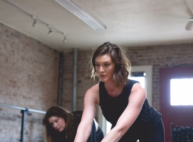 حرکت کششی همسترینگ برای دونده‌ها